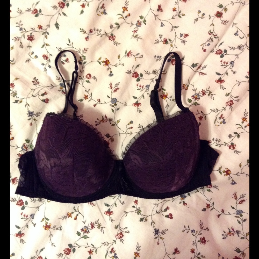 🌜3/$25 Intimissimi Black and Purple Bra